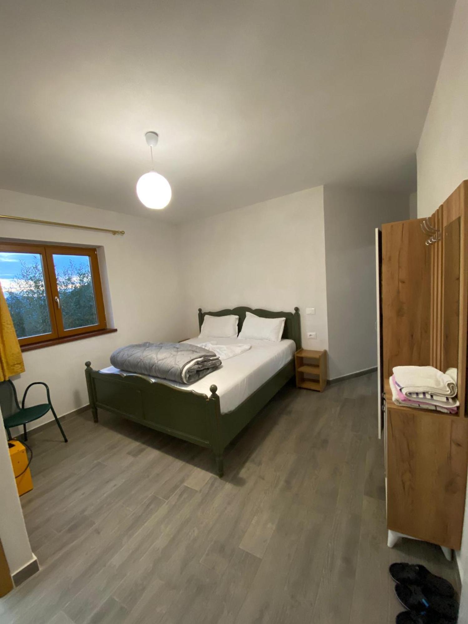 Guest House Korabi Ceren Exterior photo